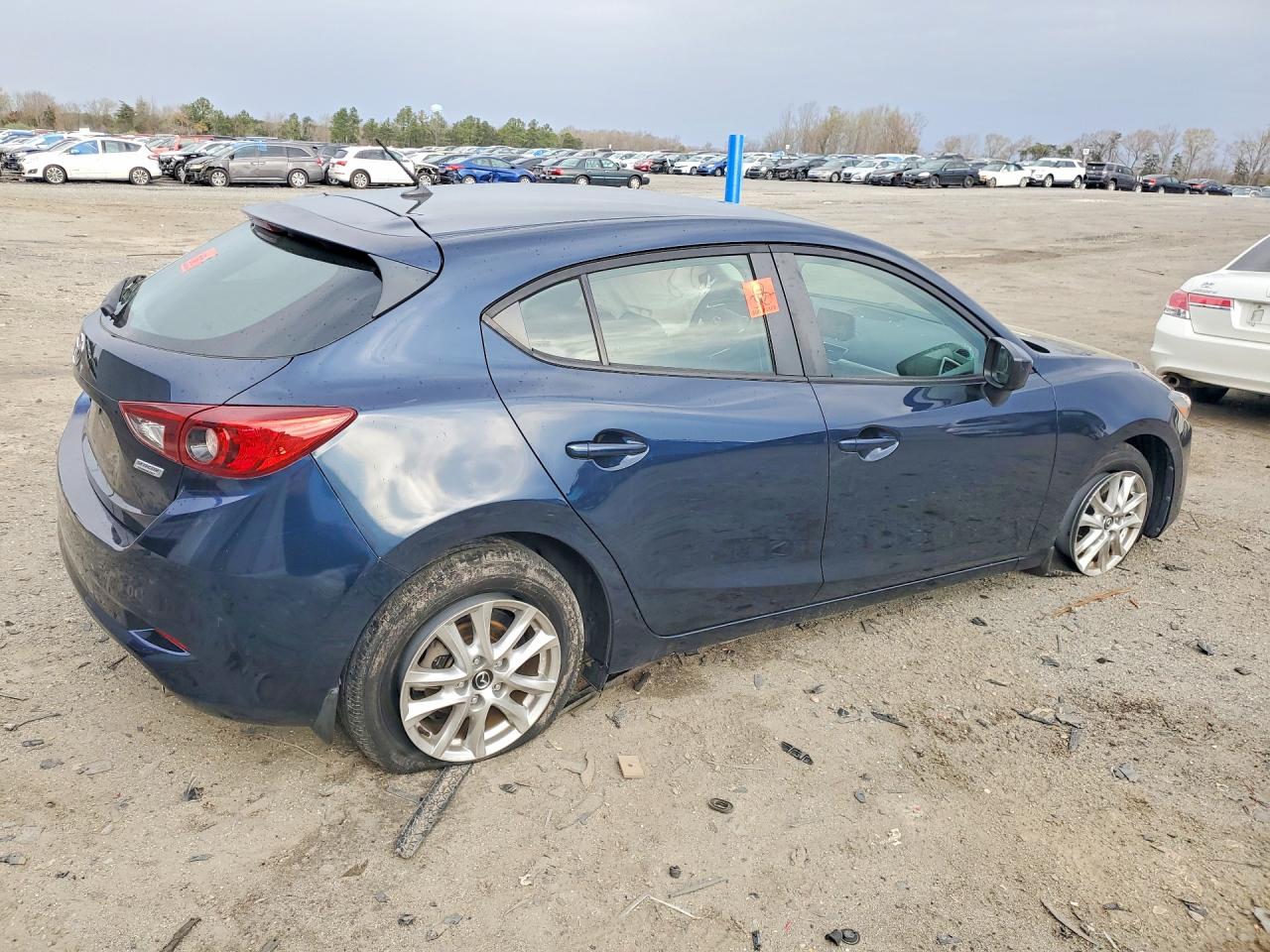 2018 MAZDA 3 SPORT photo 3