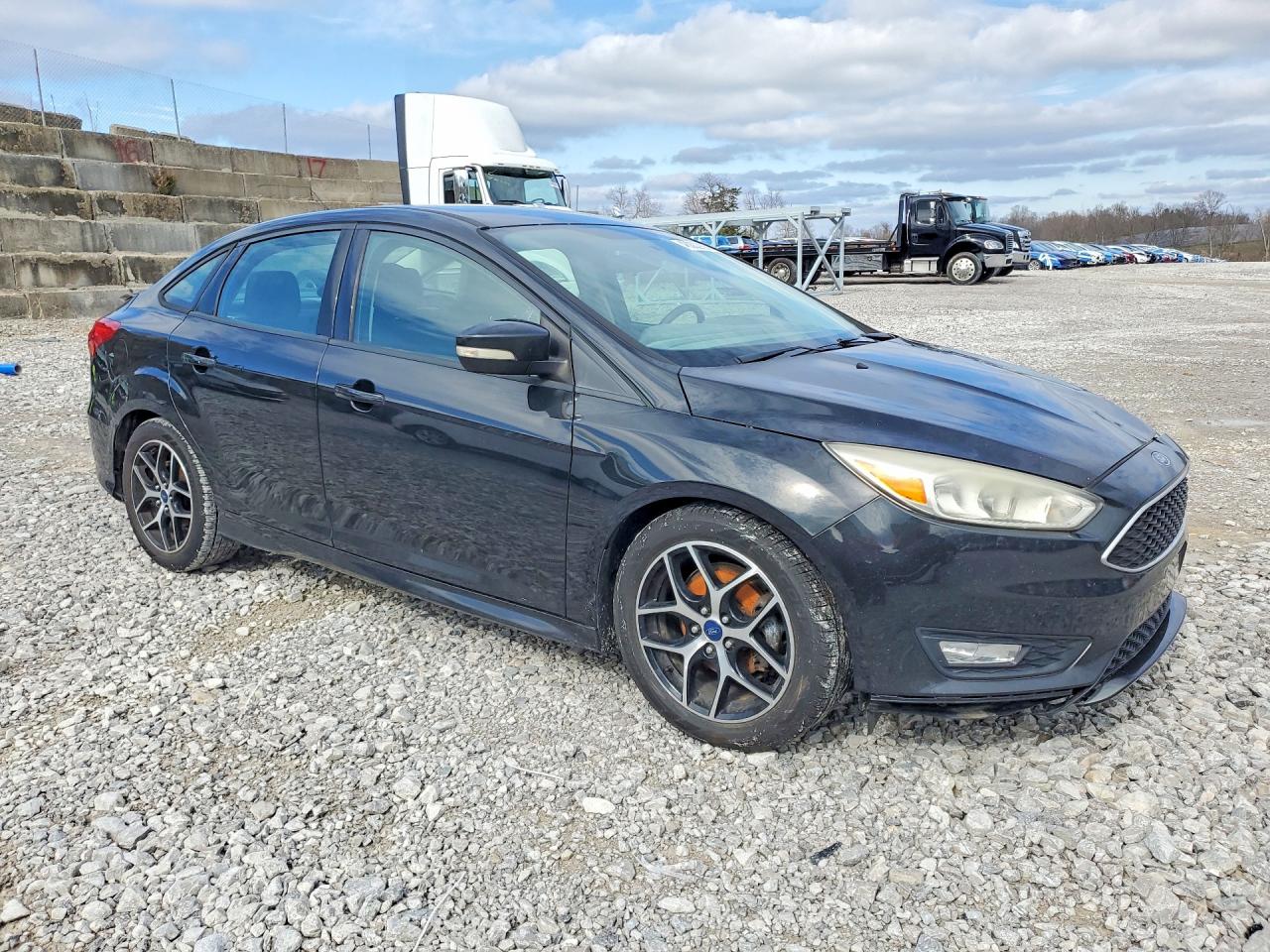 2015 FORD FOCUS SE photo 7