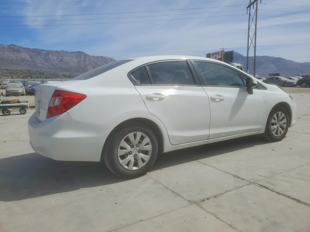 2012 HONDA CIVIC LX photo 3