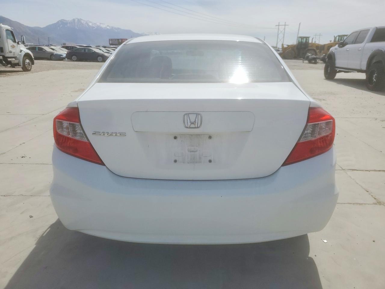 2012 HONDA CIVIC LX photo 6