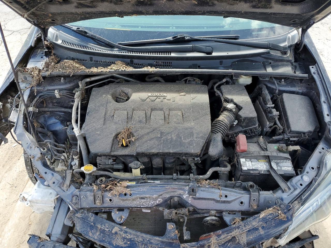 2017 TOYOTA COROLLA LE photo 11