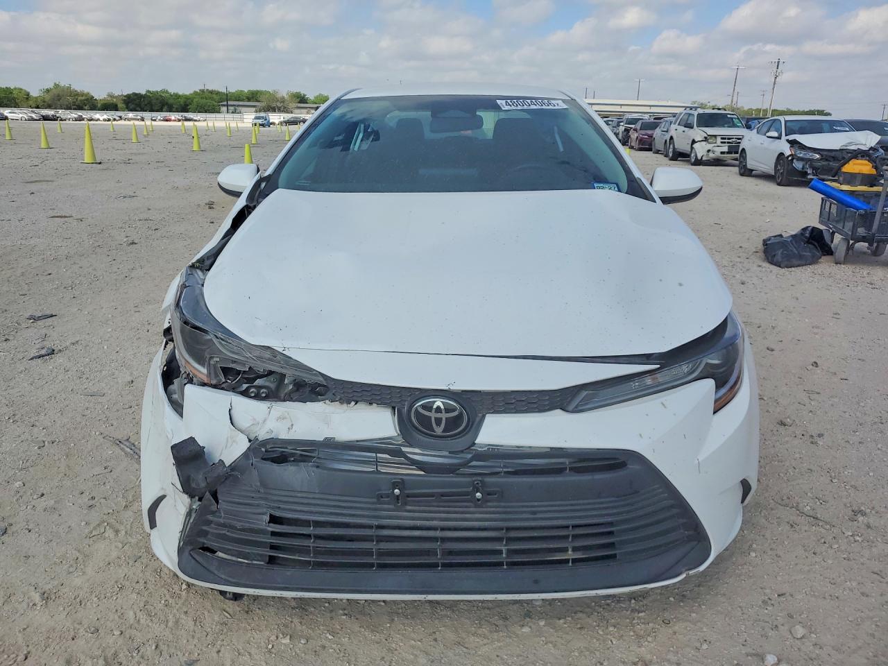2023 TOYOTA COROLLA LE photo 9
