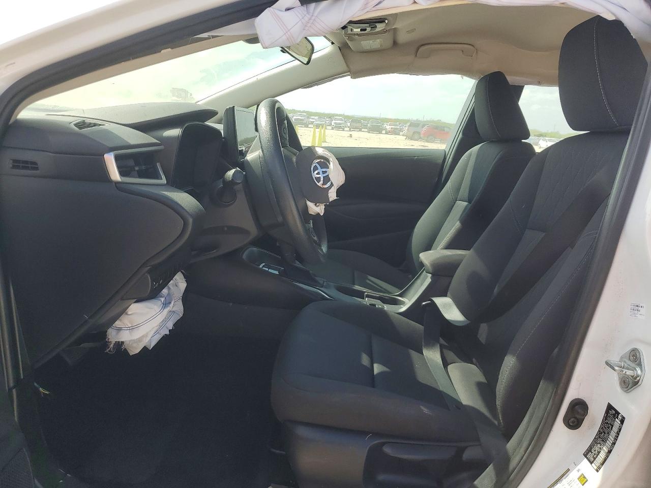 2023 TOYOTA COROLLA LE photo 13