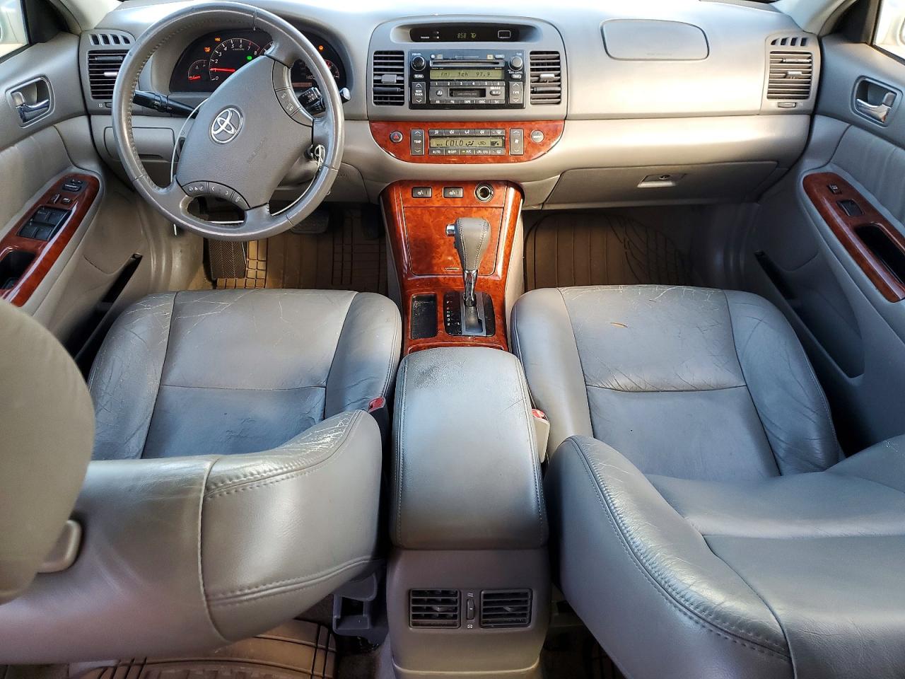 2006 TOYOTA CAMRY XLE V6 photo 22