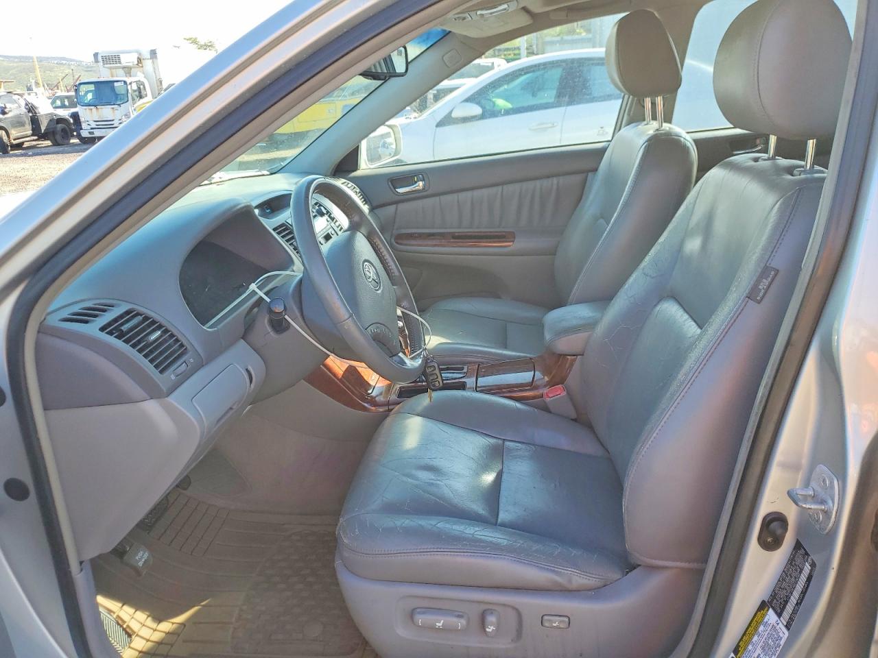 2006 TOYOTA CAMRY XLE V6 photo 19