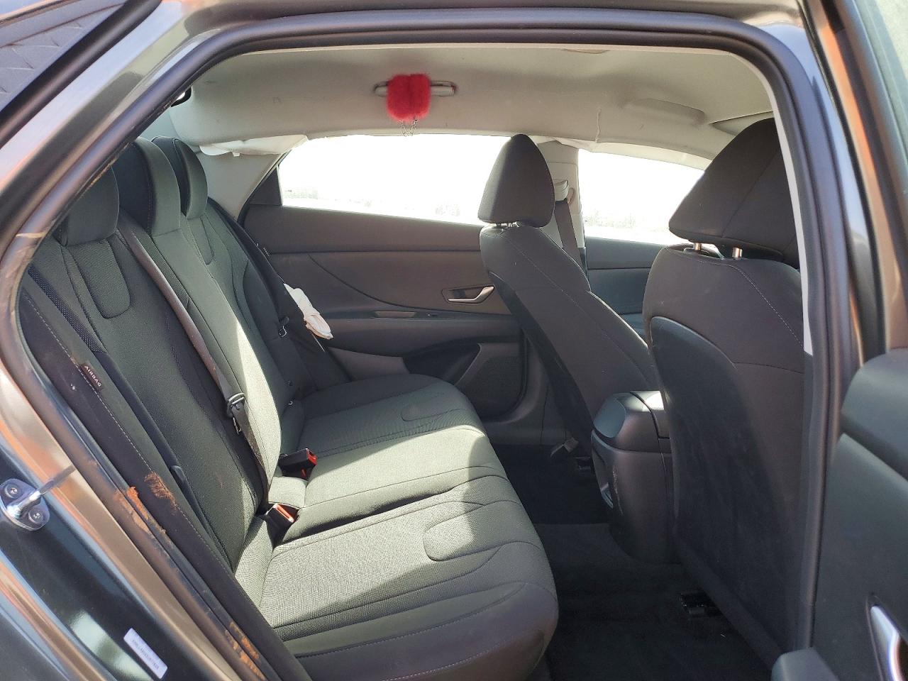 2025 HYUNDAI ELANTRA SE photo 10