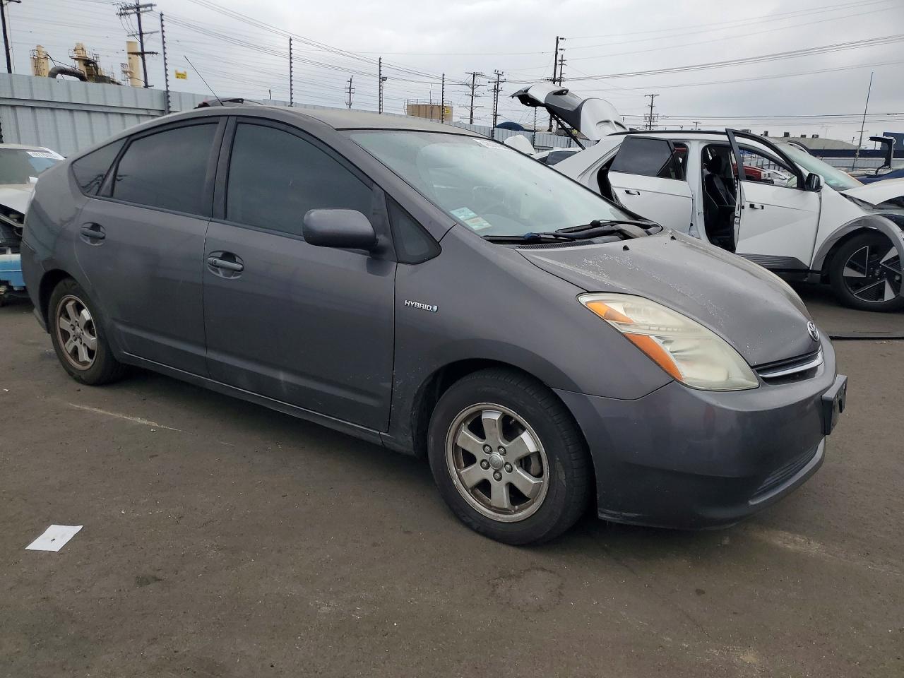 2007 TOYOTA PRIUS BASE photo 4