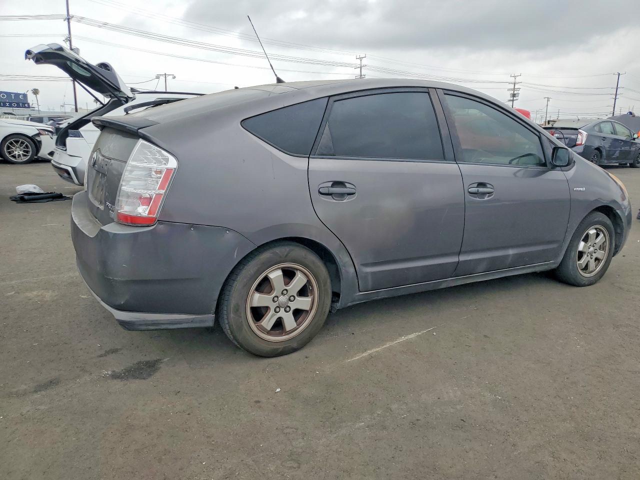 2007 TOYOTA PRIUS BASE photo 3