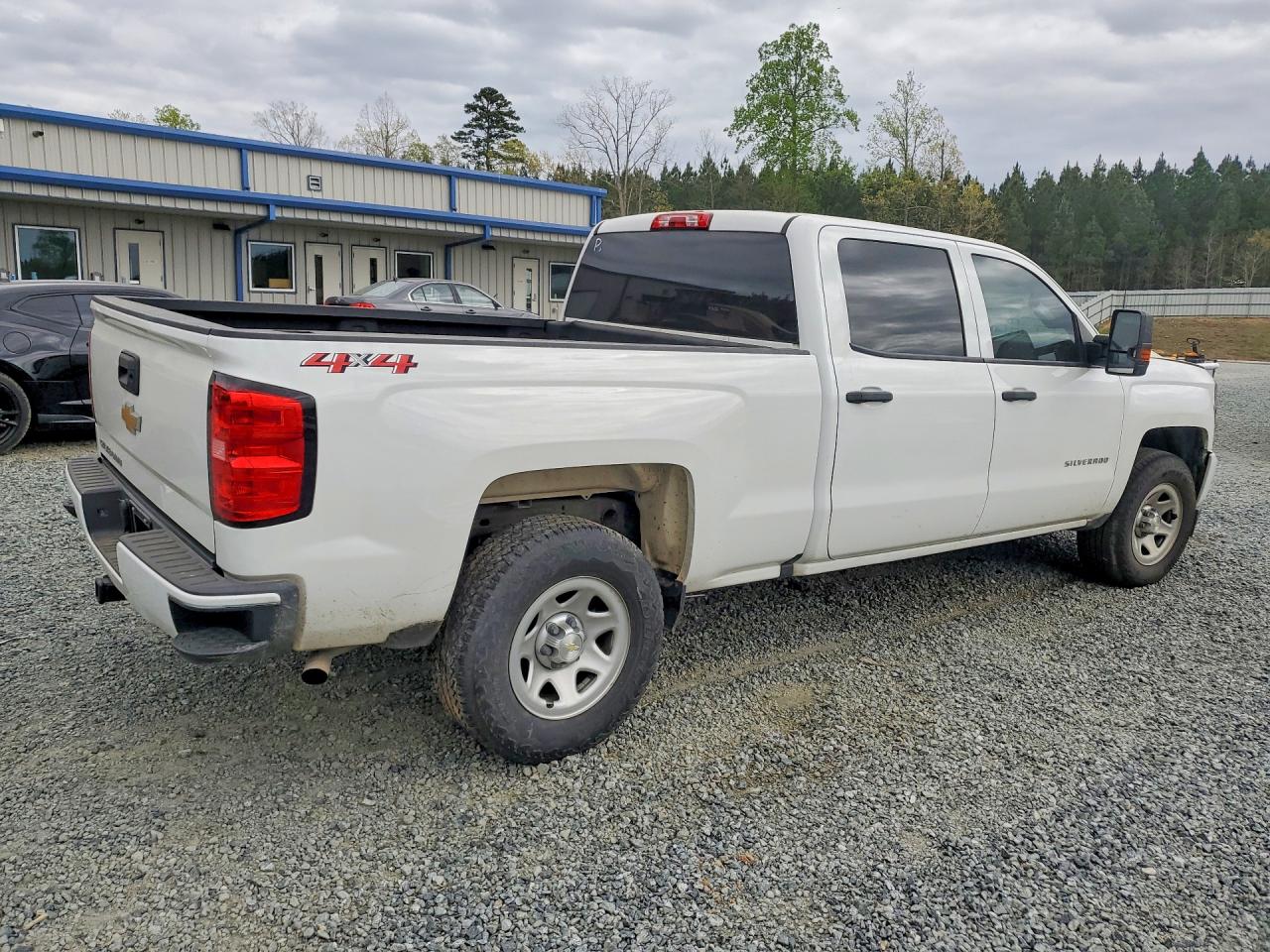2018 CHEVROLET SILVERADO K1500 photo 3