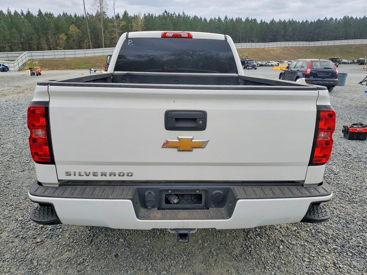 2018 CHEVROLET SILVERADO K1500 photo 6