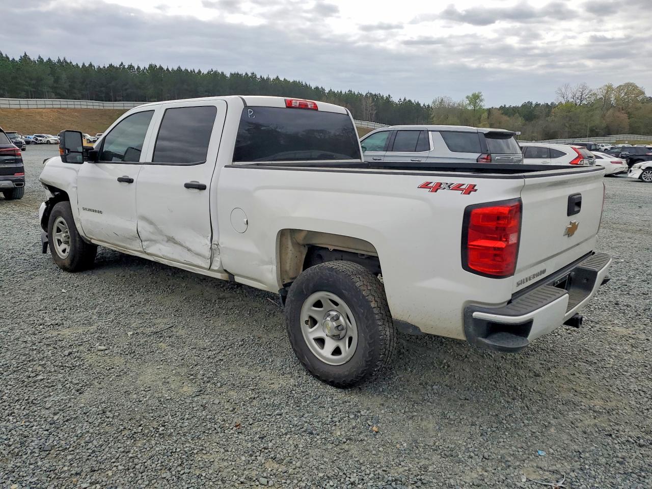 2018 CHEVROLET SILVERADO K1500 photo 2