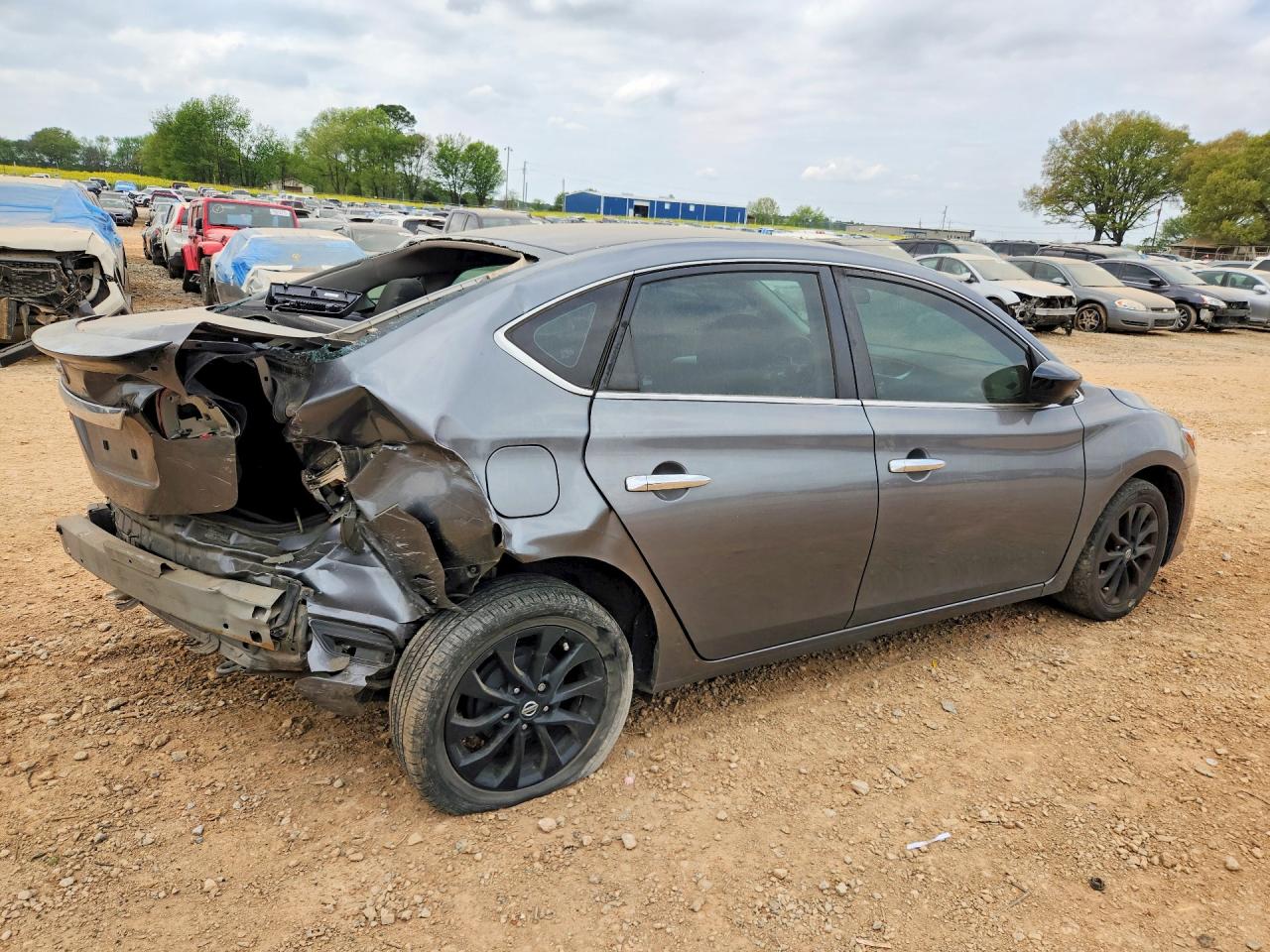 2018 NISSAN SENTRA S photo 5