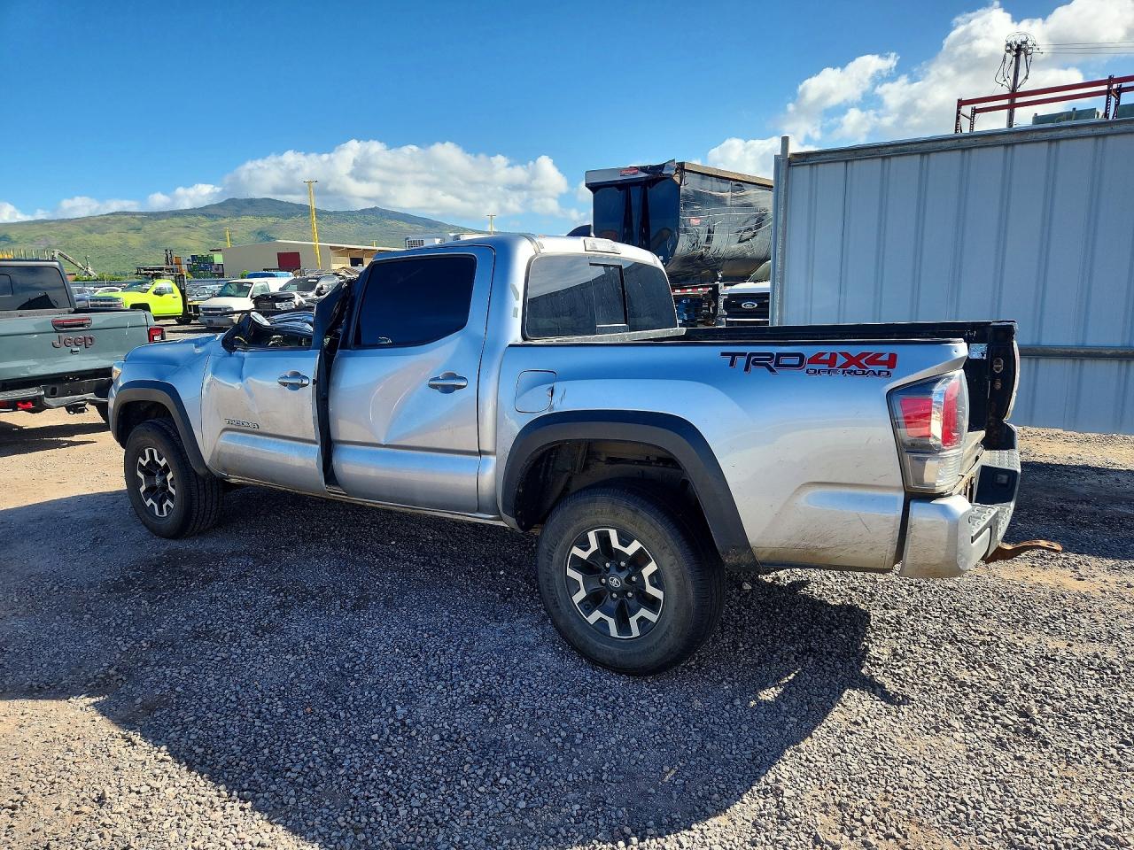 2022 TOYOTA TACOMA SR V6 photo 3