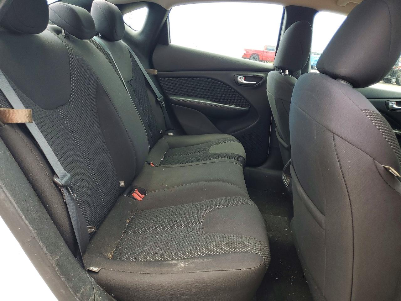2015 DODGE DART SE AERO photo 28