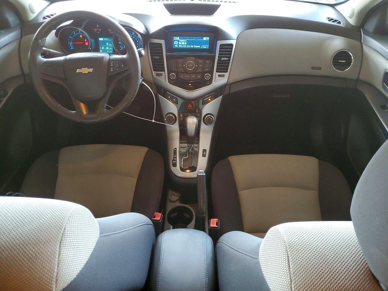 2013 CHEVROLET CRUZE LS photo 8