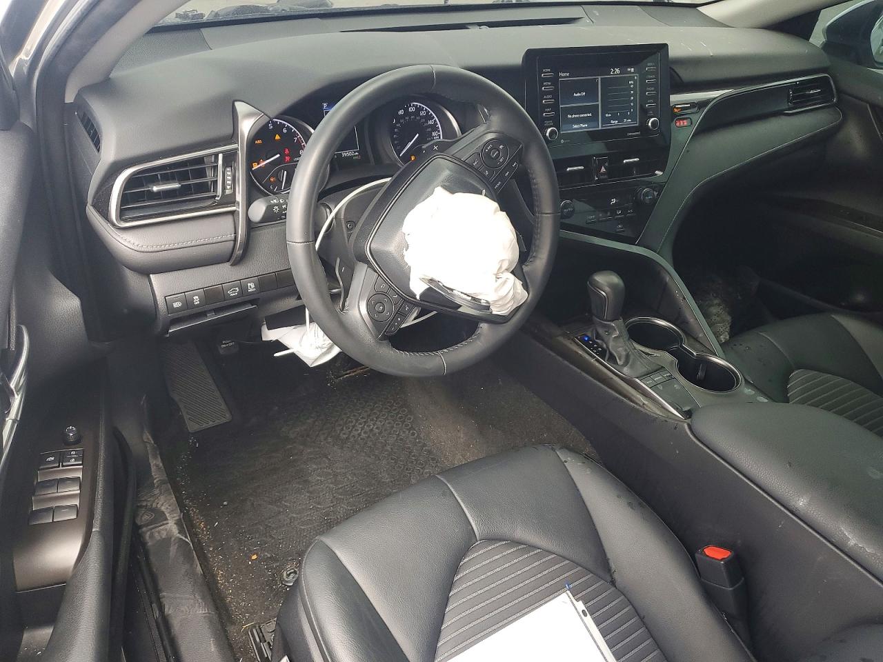 2024 TOYOTA CAMRY SE photo 15