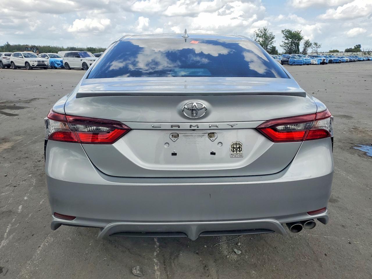 2024 TOYOTA CAMRY SE photo 11