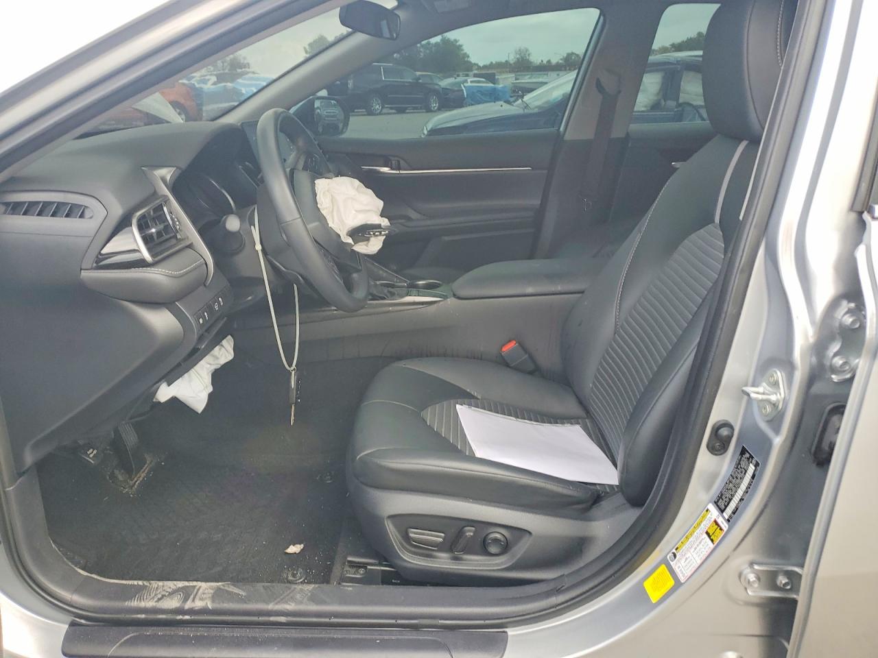 2024 TOYOTA CAMRY SE photo 13