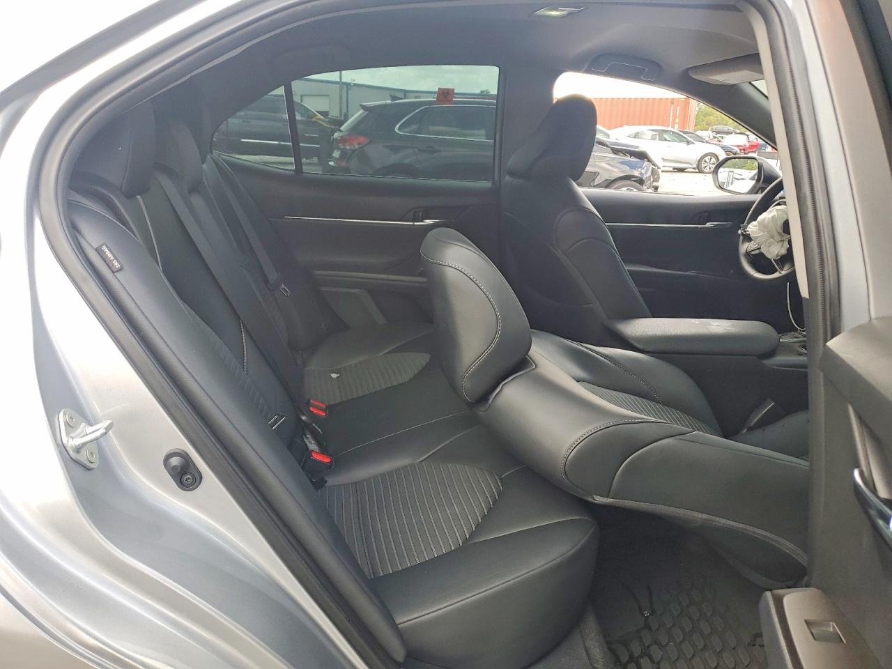 2024 TOYOTA CAMRY SE photo 19