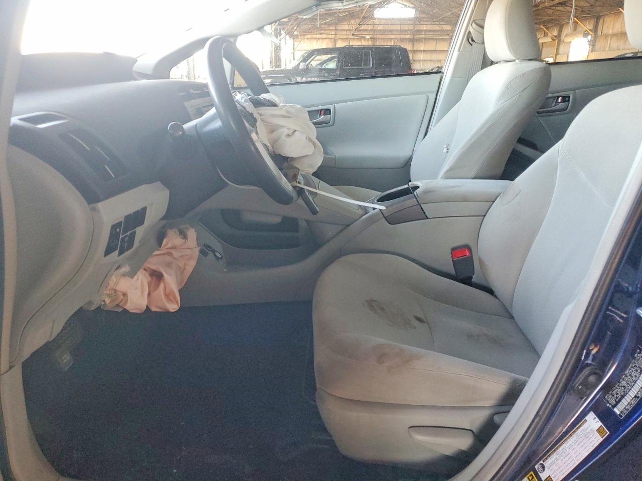 2013 TOYOTA PRIUS TWO photo 19