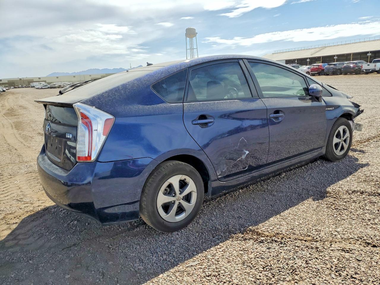 2013 TOYOTA PRIUS TWO photo 7