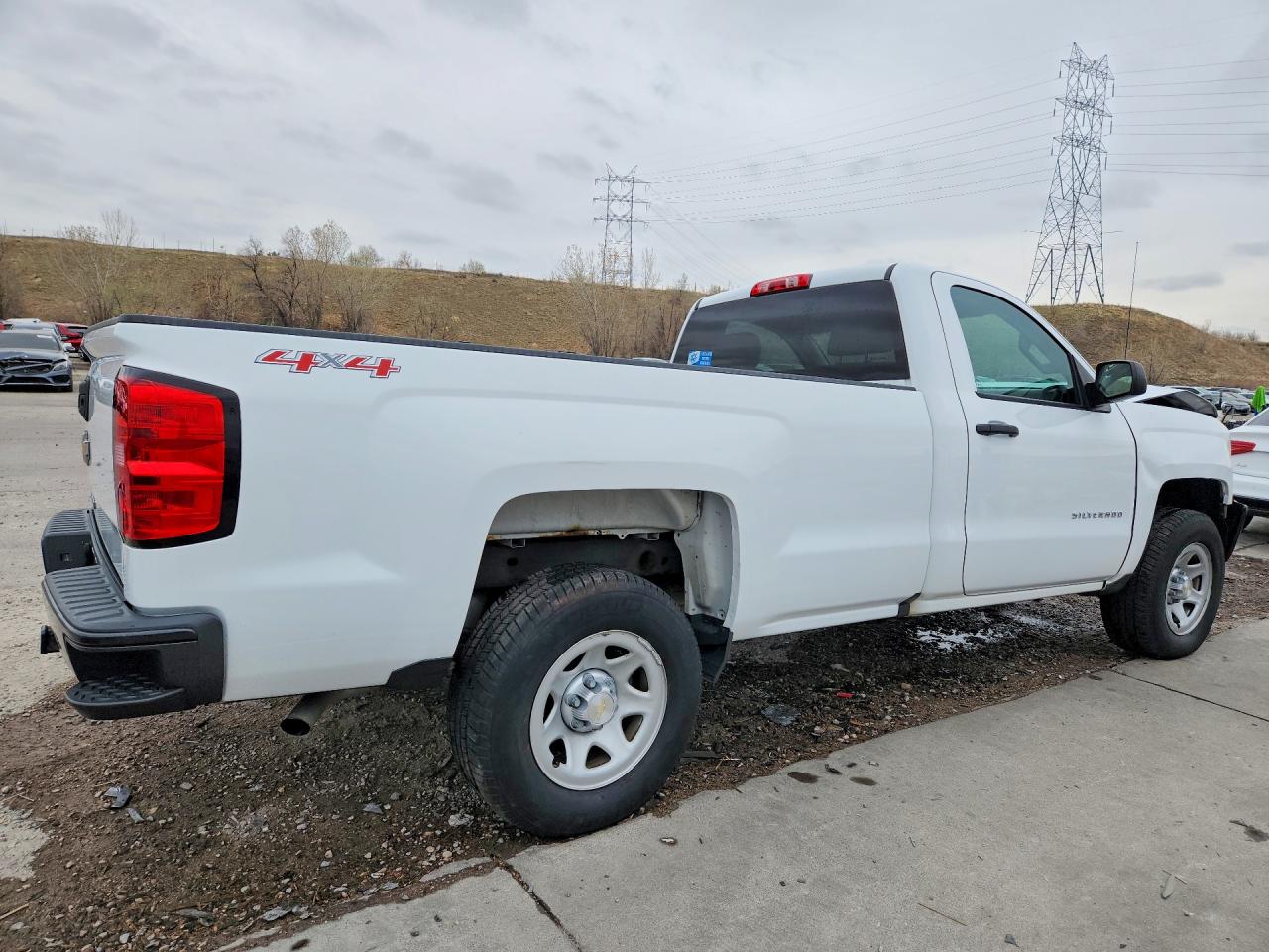 2017 CHEVROLET SILVERADO K1500 photo 3