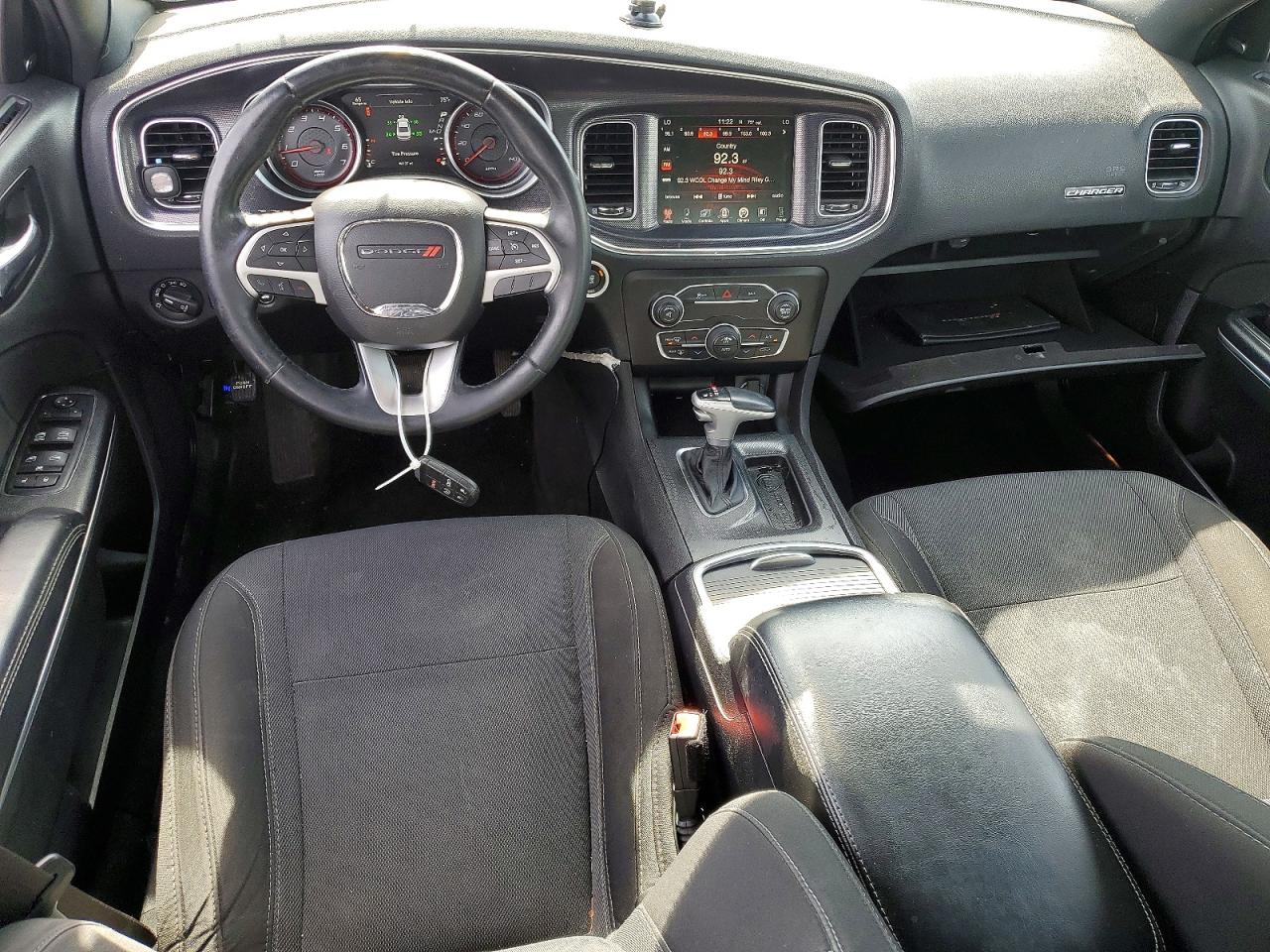 2016 DODGE CHARGER SXT photo 15