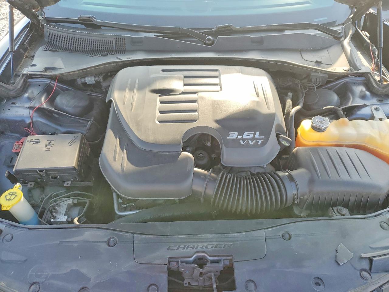 2016 DODGE CHARGER SXT photo 21