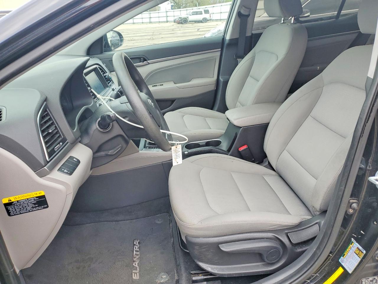 2017 HYUNDAI ELANTRA SE photo 7