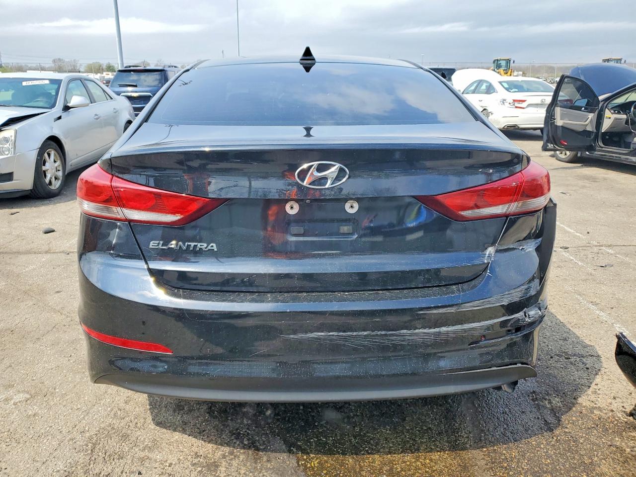2017 HYUNDAI ELANTRA SE photo 6
