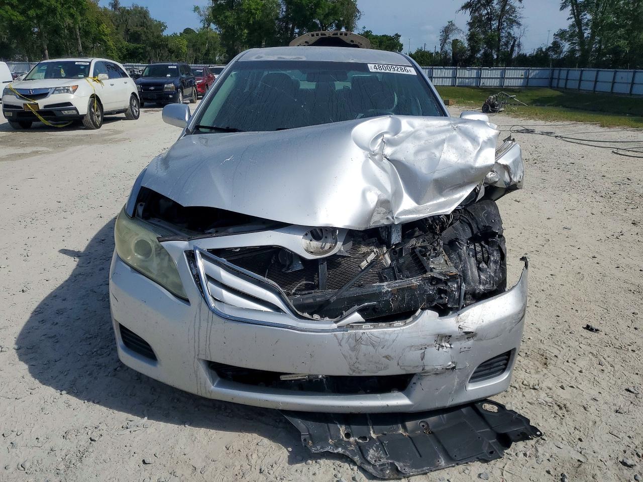 2011 TOYOTA CAMRY LE photo 13