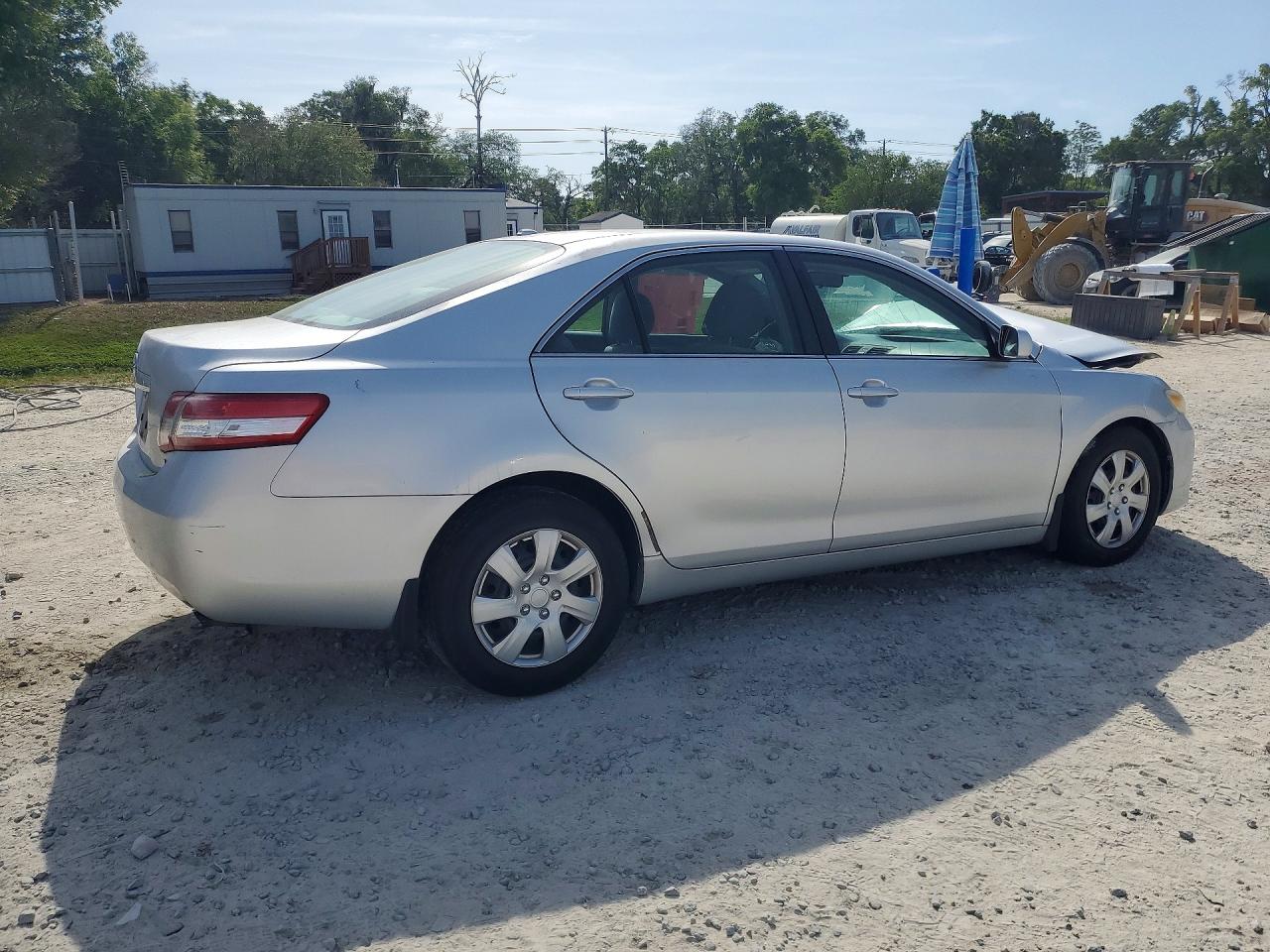 2011 TOYOTA CAMRY LE photo 7