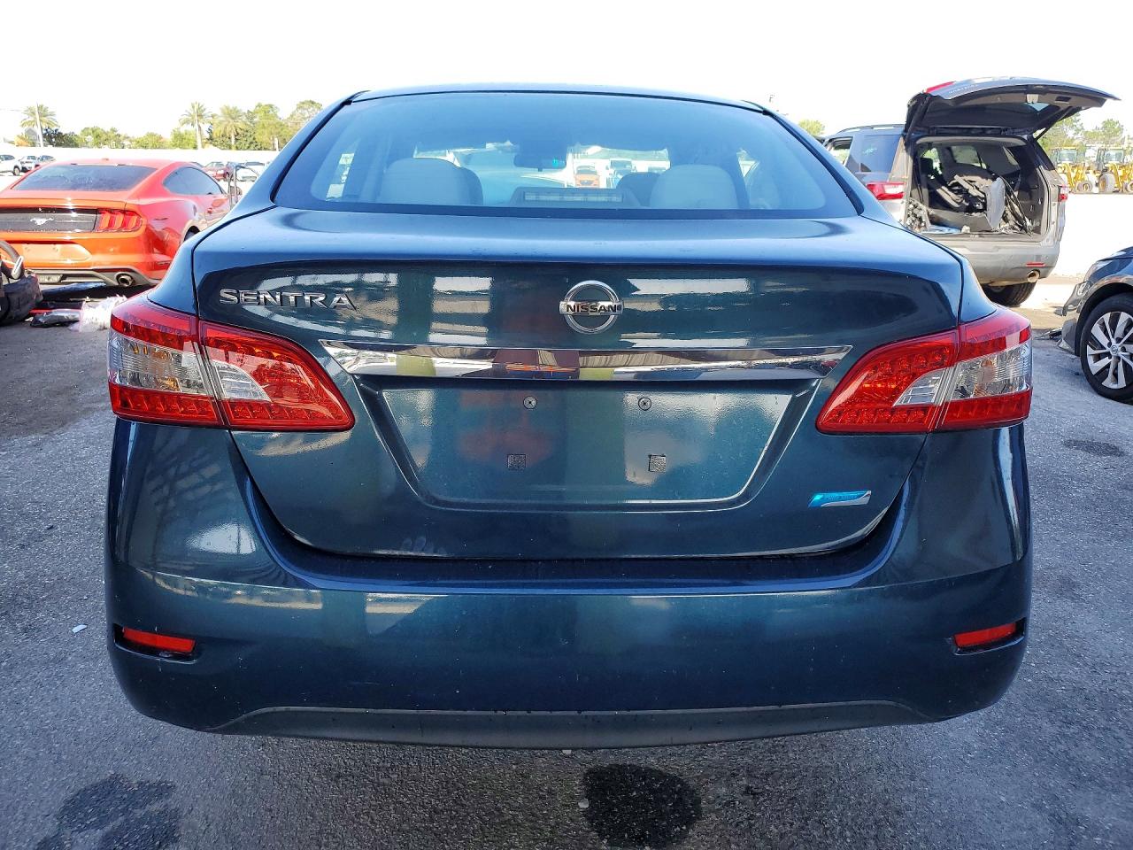 2014 NISSAN SENTRA S photo 11