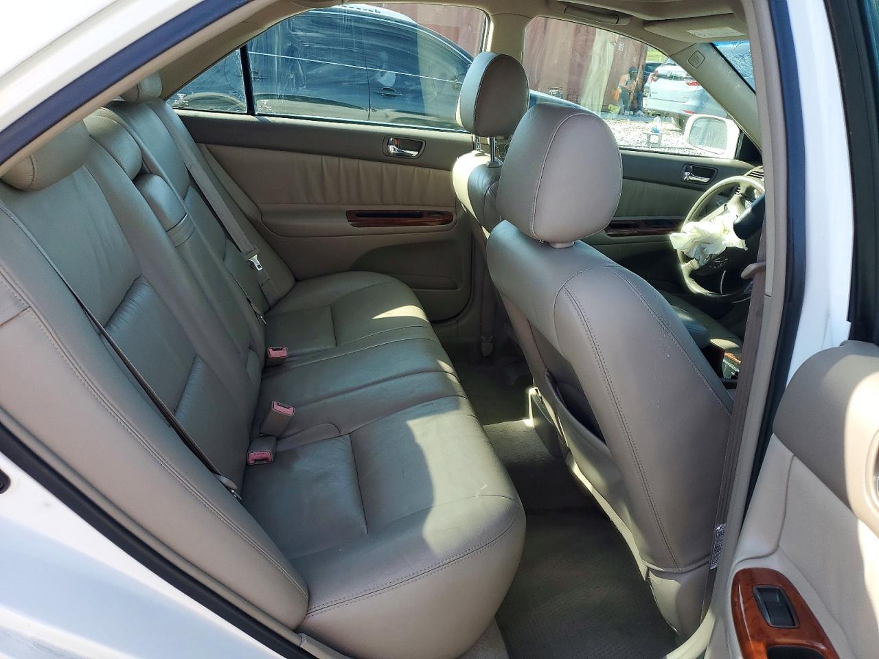 2002 TOYOTA CAMRY XLE V6 photo 19