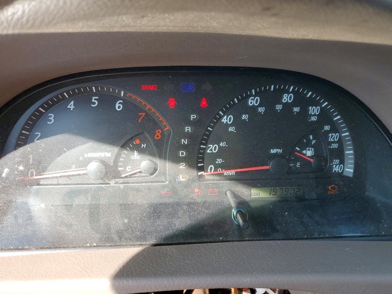 2002 TOYOTA CAMRY XLE V6 photo 17