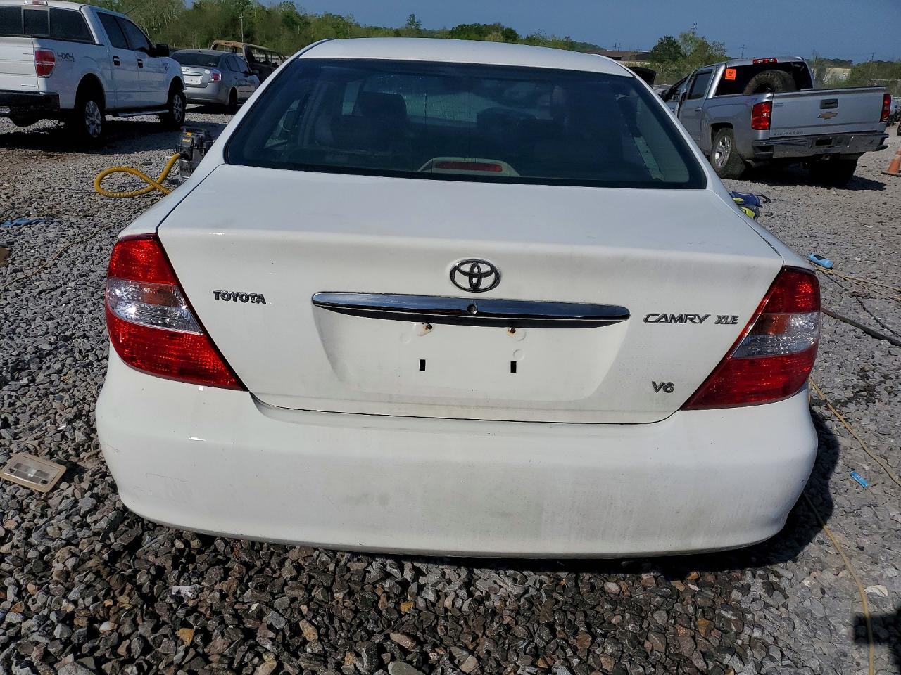 2002 TOYOTA CAMRY XLE V6 photo 11