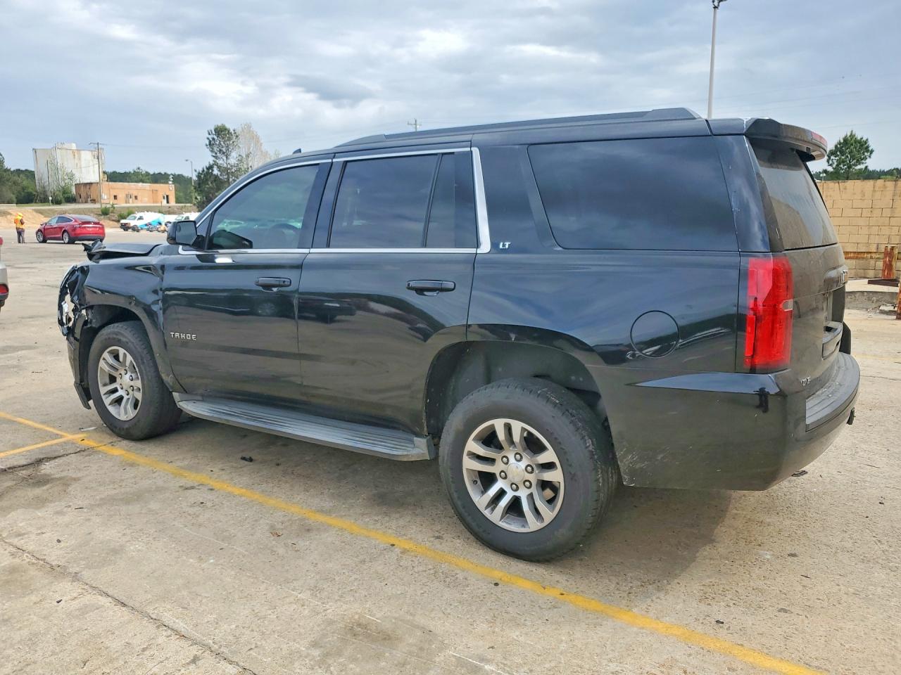 2015 CHEVROLET TAHOE C1500 LT photo 3