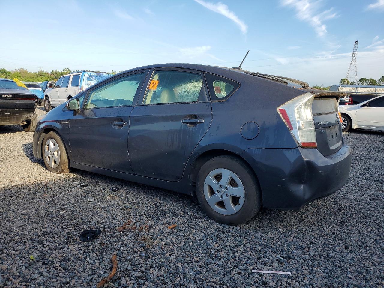2011 TOYOTA PRIUS FOUR photo 4