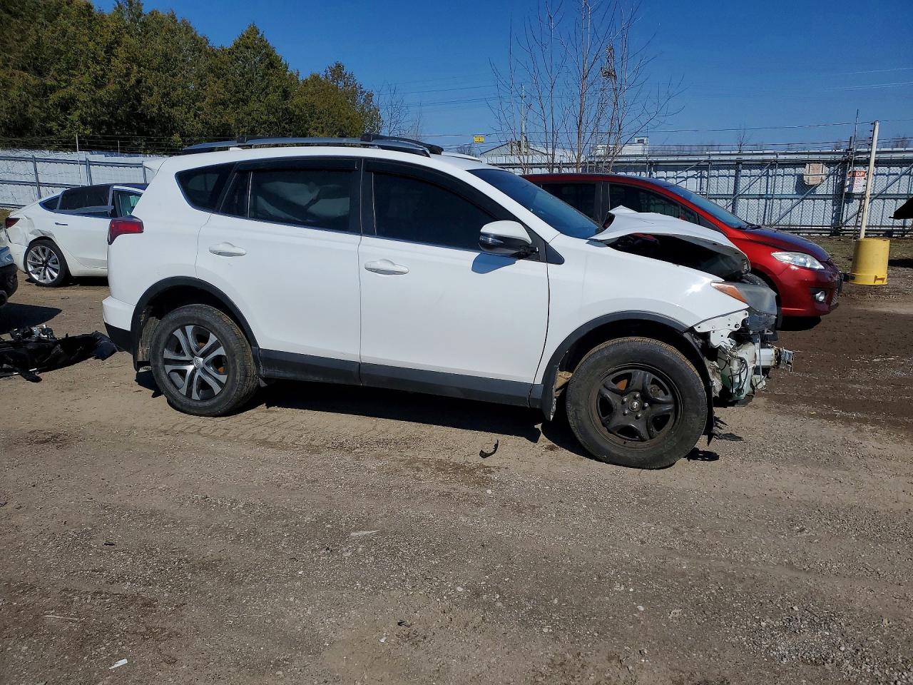2017 TOYOTA RAV4 LE photo 4