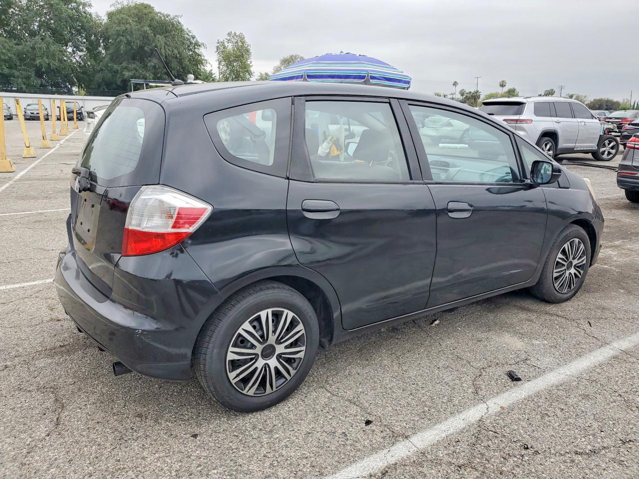 2013 HONDA FIT photo 5