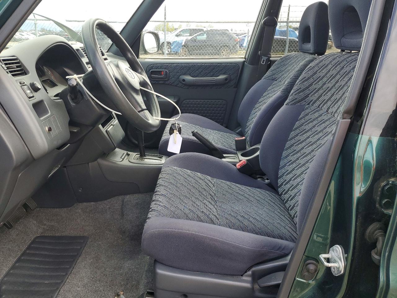 2000 TOYOTA RAV4 BASE photo 13