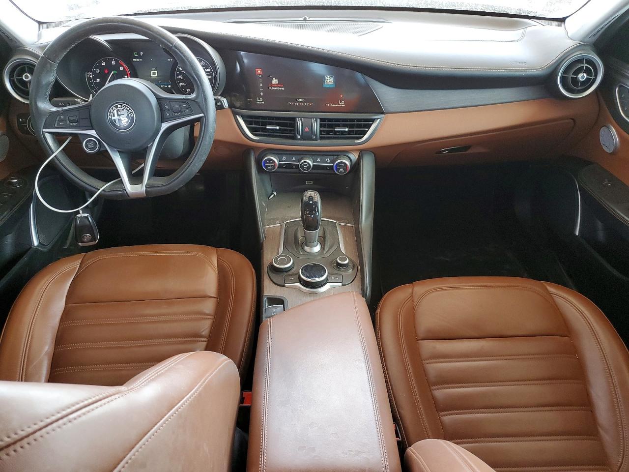 2017 ALFA ROMEO GIULIA TI photo 8
