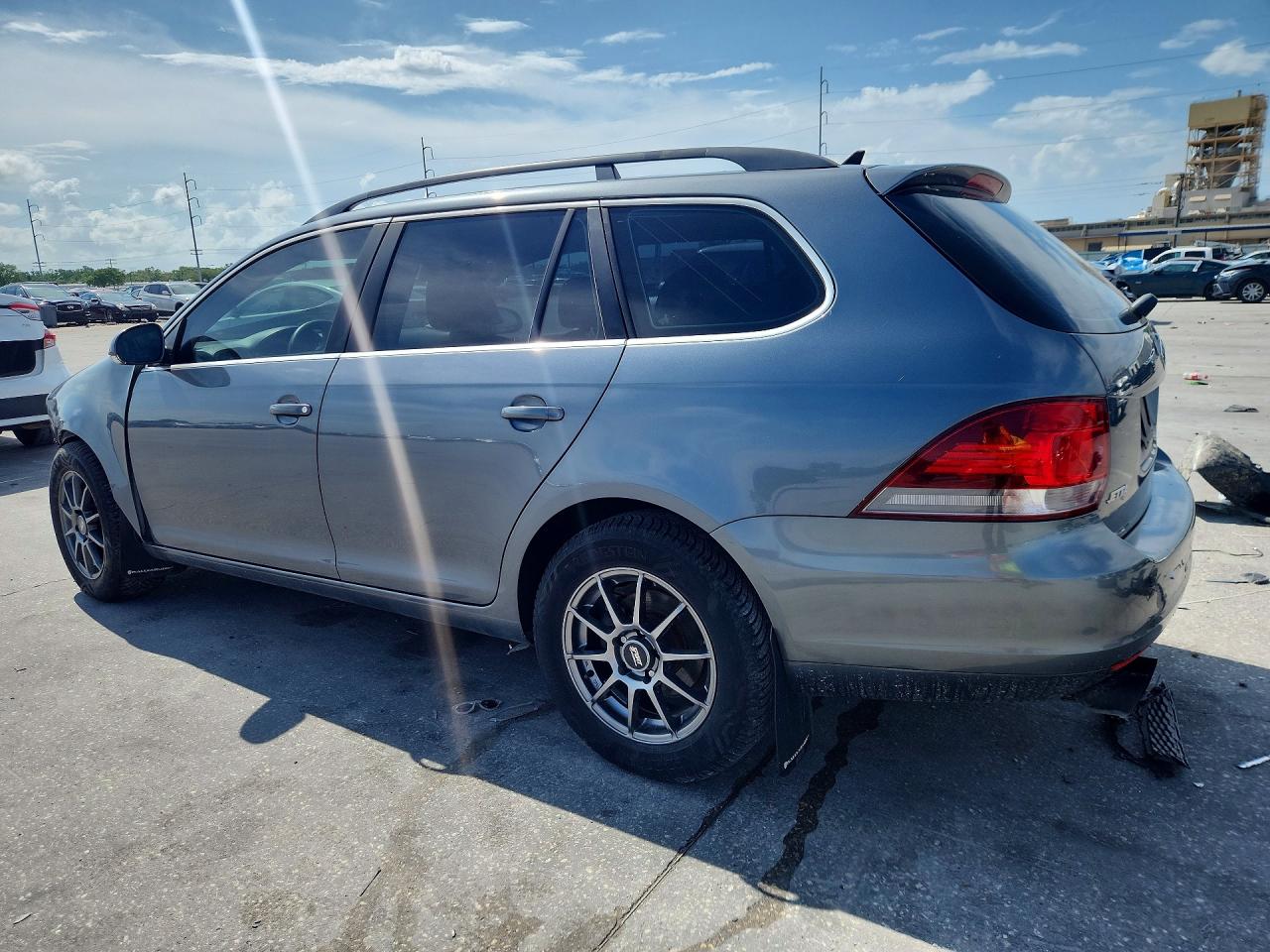 2013 VOLKSWAGEN JETTA S photo 4