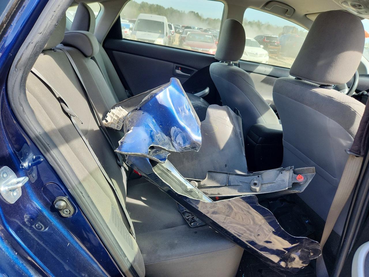 2015 TOYOTA PRIUS THREE photo 19