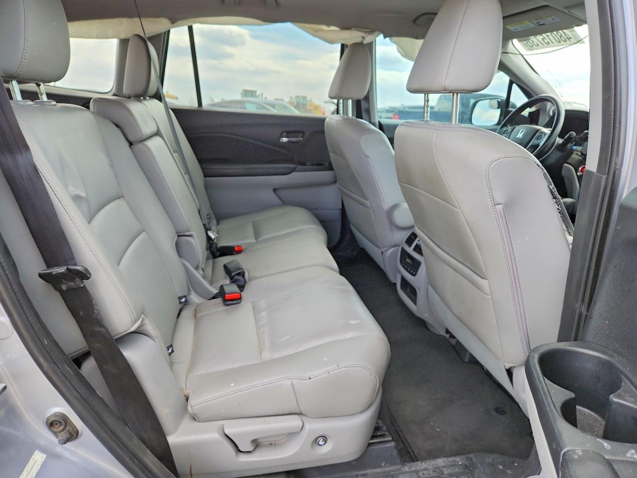 2016 HONDA PILOT EXL photo 31