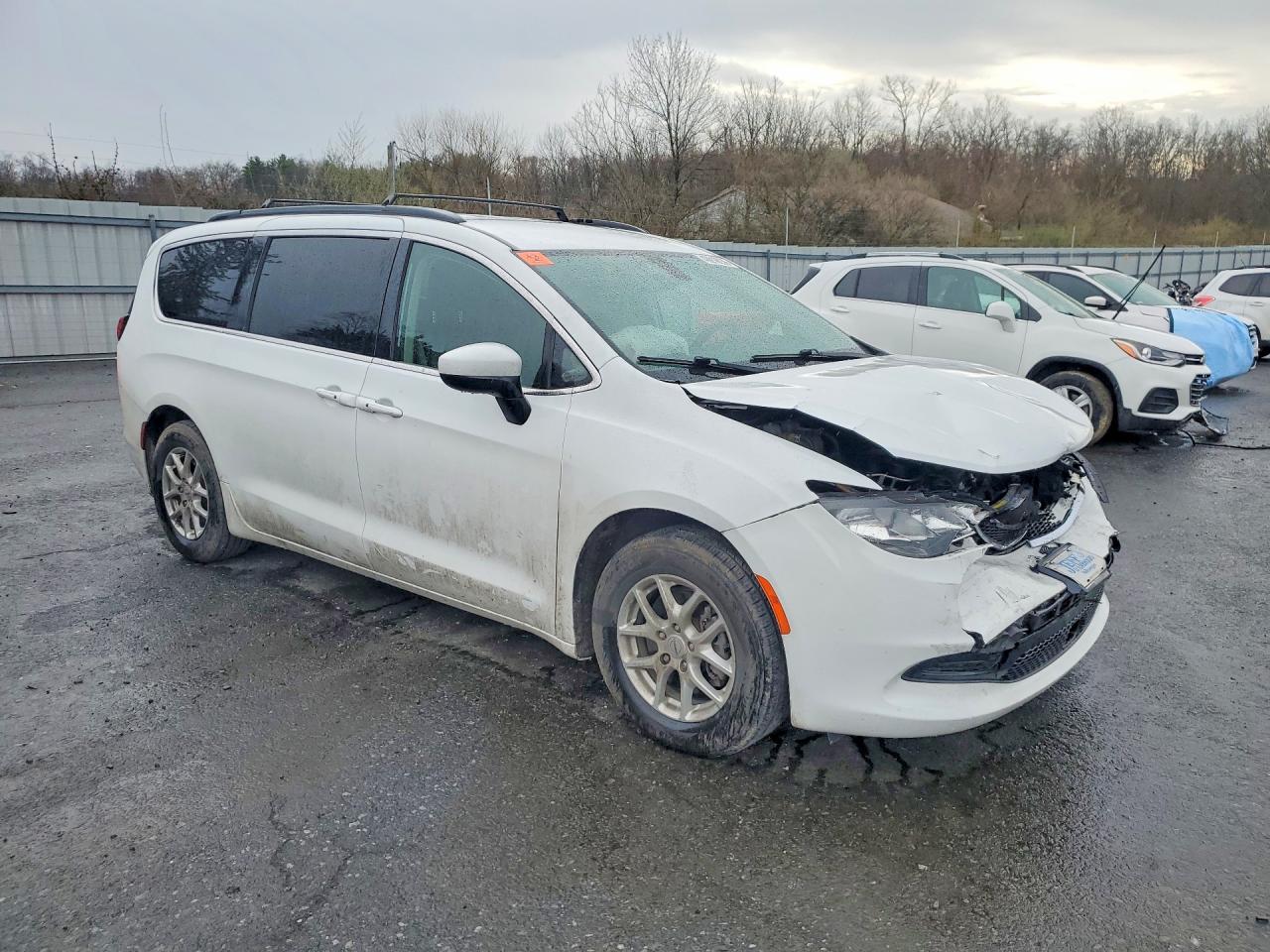 2021 CHRYSLER VOYAGER LXI photo 10