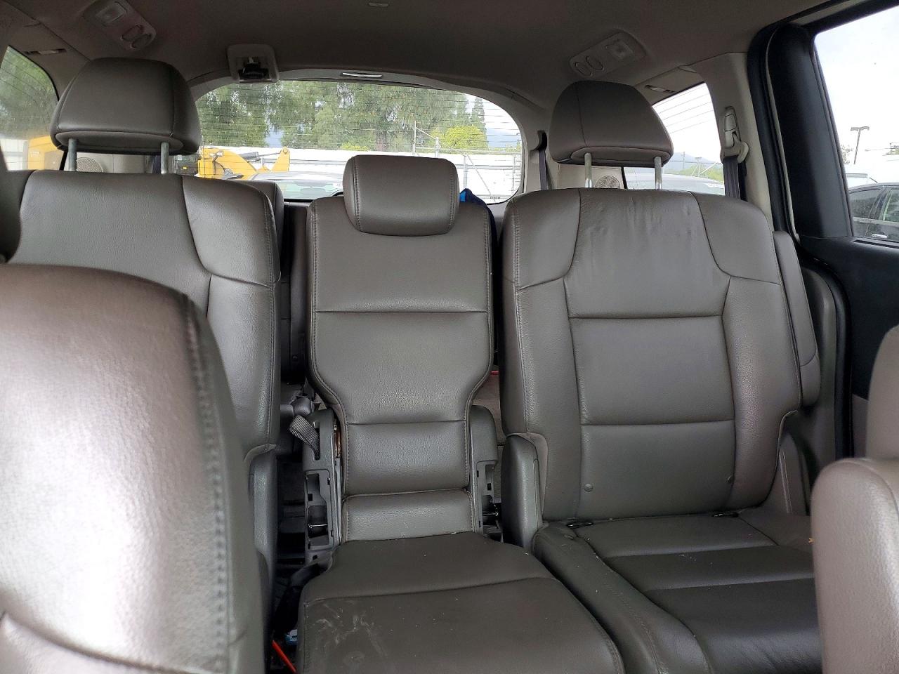 2014 HONDA ODYSSEY TOURING photo 28