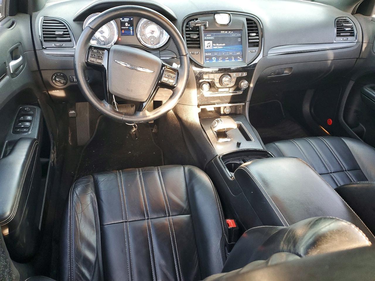 2014 CHRYSLER 300 S photo 8