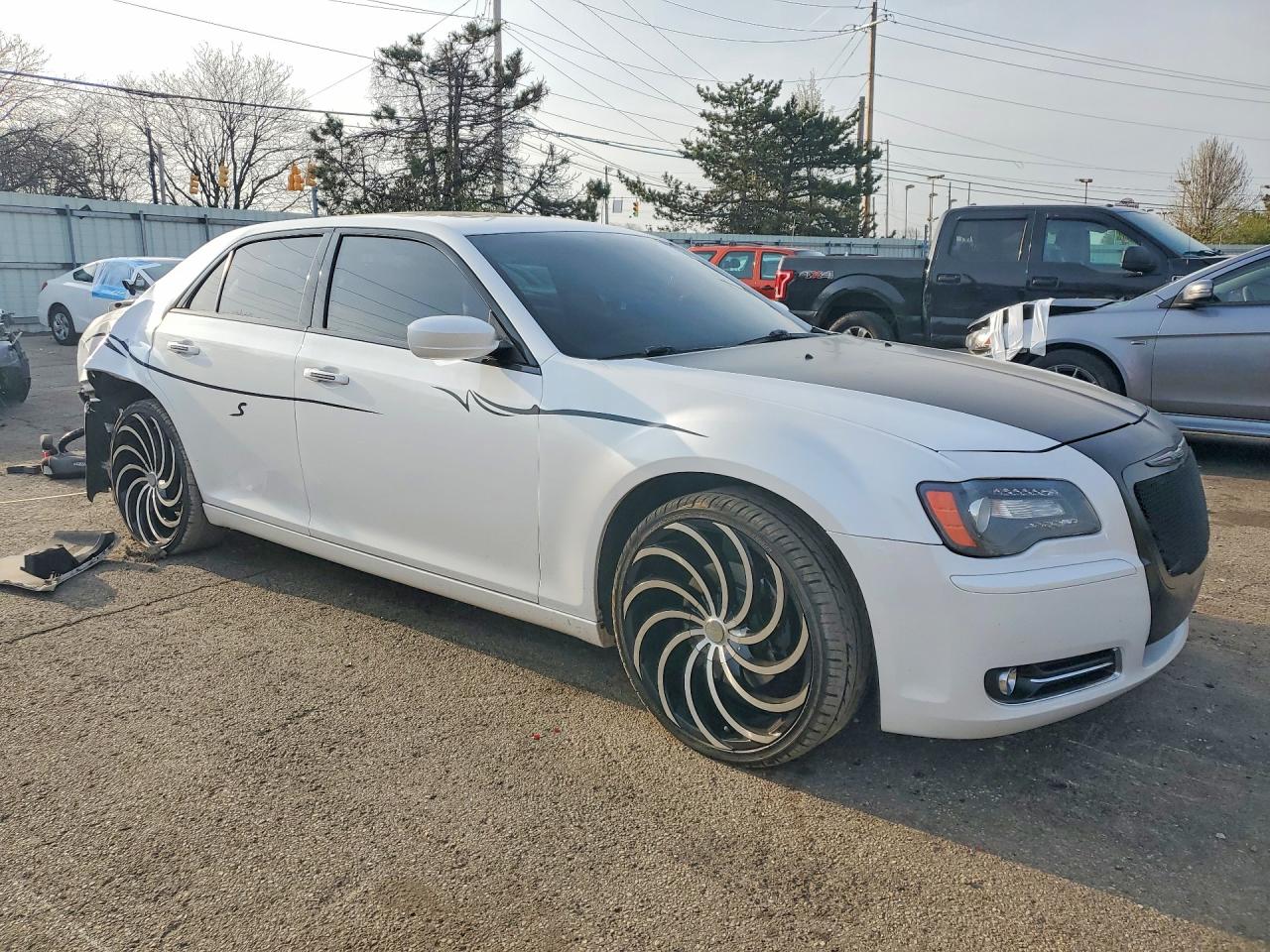2014 CHRYSLER 300 S photo 4