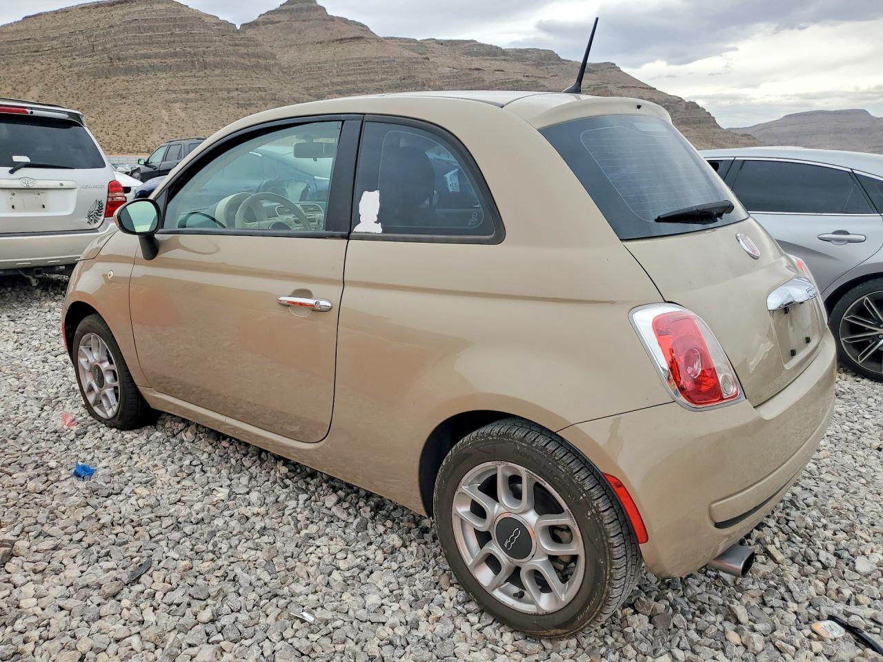2012 FIAT 500 POP photo 2
